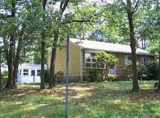 1041 5th St, West Babylon, NY 11704