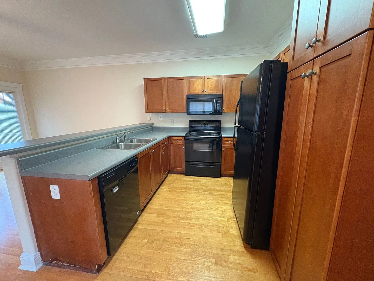 Pre-Leasing For August 6th 2027! — Photo 4
