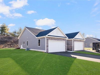 6 Overlook Ln, Glocester, RI, 02814