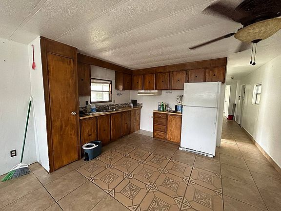2nd image of 1800 E Graves Ave Lot 143