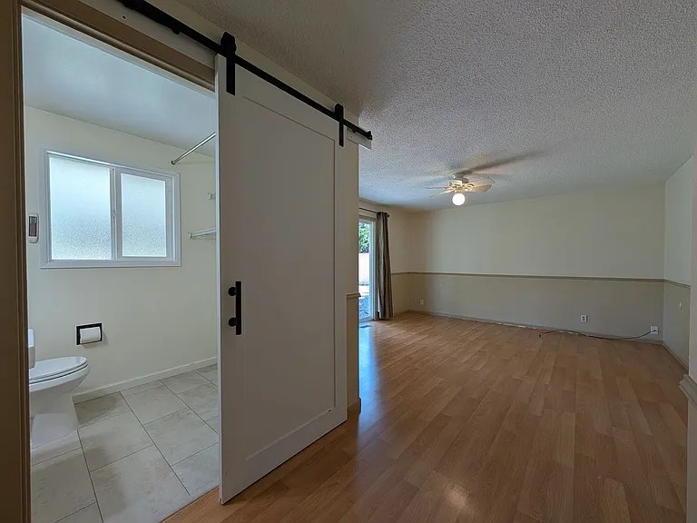 2425 Leyton Ln — Photo 14