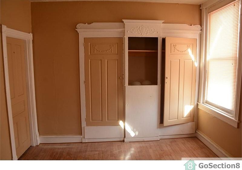1st image of 519 W Westmoreland St