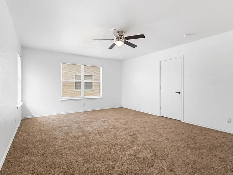 140 Springtree Pkwy — Photo 19