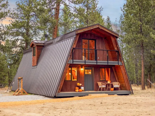 15622 6th St, La Pine, OR 97739