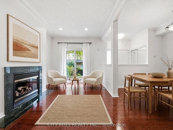 3rd image of 21 Saint Moritz Way Unit 3A