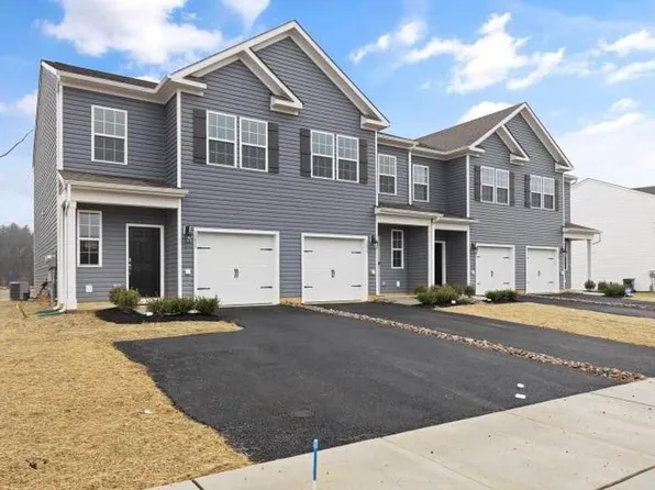 1163 Susan Cir, Breinigsville, PA 18031