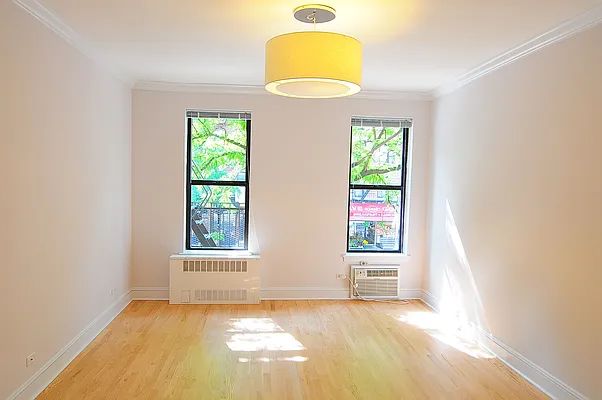 Rented by Metropolis Real Estate of Manhattan | media 32