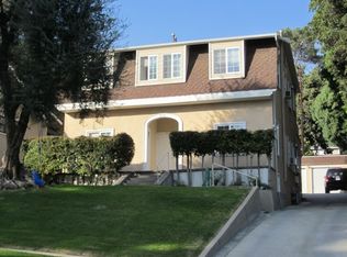 818 Valley View Rd APT B, South Pasadena, CA 91030