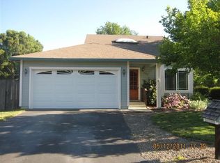 301 Uva Pl, Redwood Valley, CA 95470