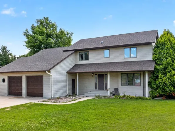2466 Highview Ln SW, Rochester, MN 55902