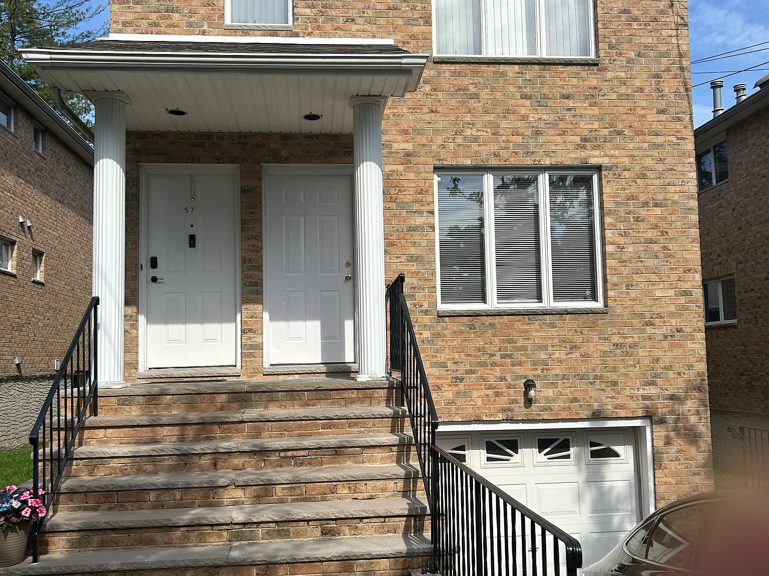 3 bed, 2.5 bath, 600 sqft, $3,300 — Photo 1