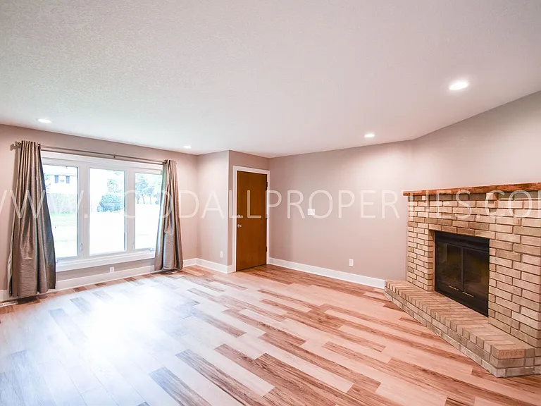 1313 NW 92nd St — Photo 2