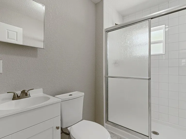 1422 N Tremain St #1424 — Photo 6