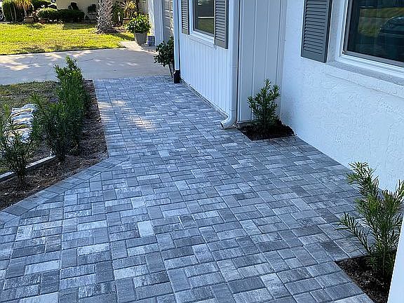 Front patio/walk