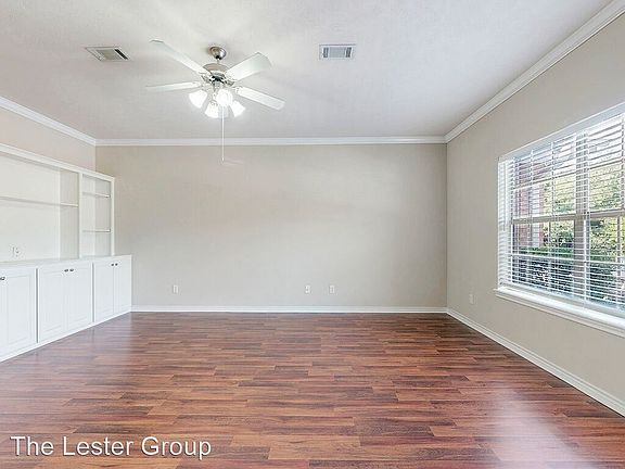 5th image of 1702 Deacon Dr APT 103
