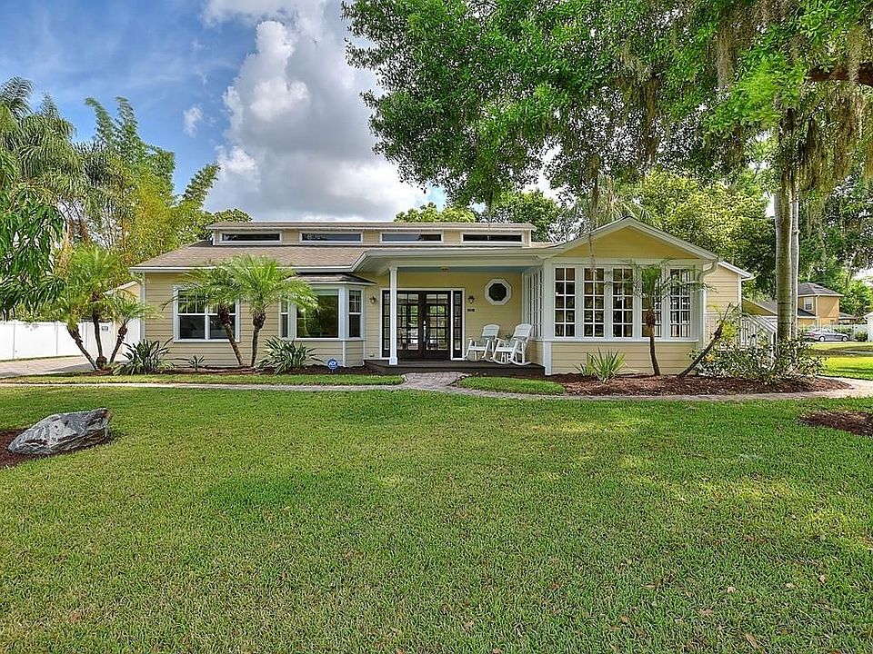 1st image of 542 Mayfair Cir