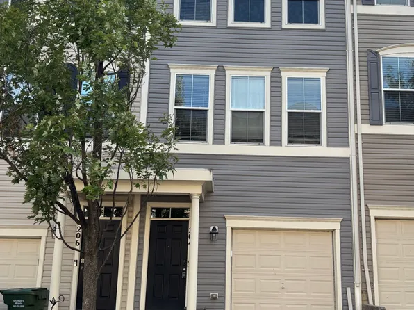204 Shamrock Dr, Stafford, VA 22556