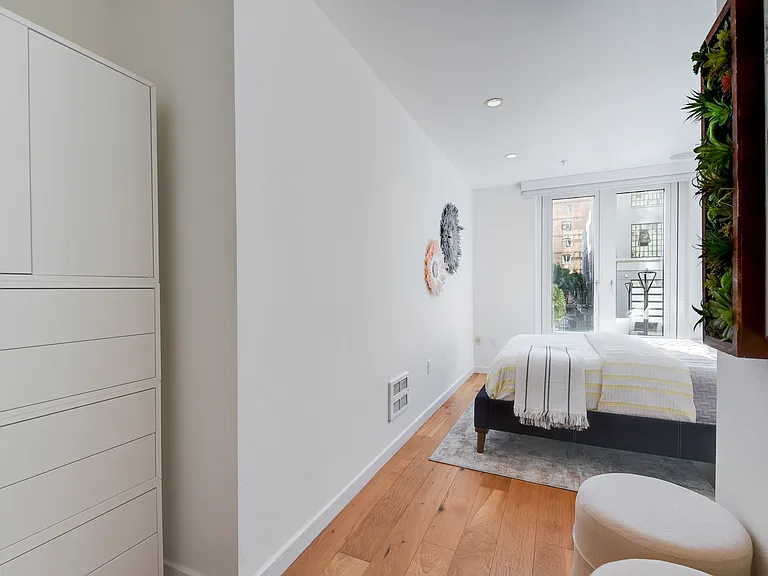 88 King St #110 — Photo 22