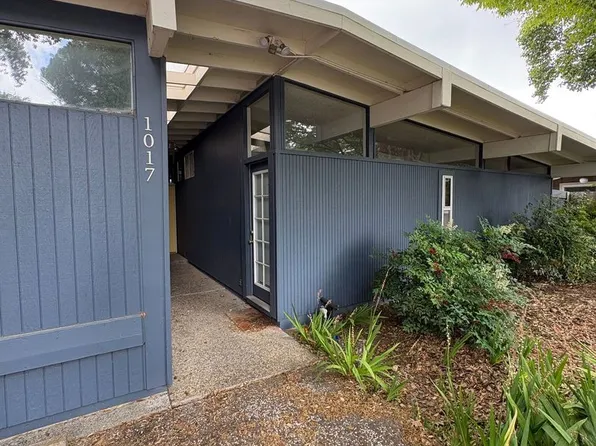 1017 E 8th St, Davis, CA 95616