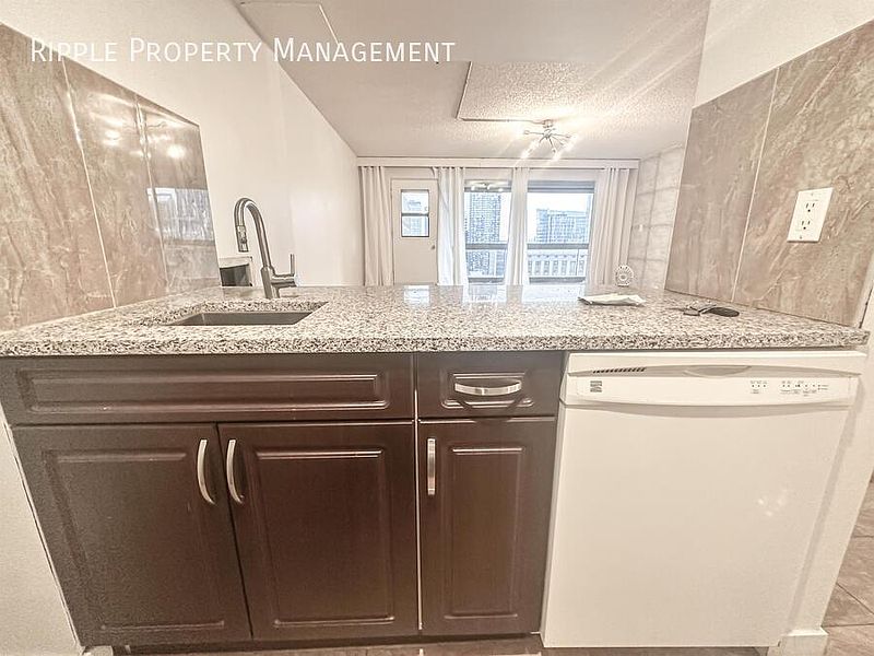 Calgary Apartment for rent - 1 Bedroom — photo 3
