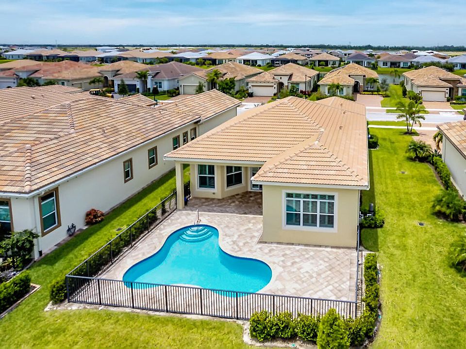 1st image of 8785 SW Montova Way