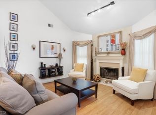 42 Quartz Ln, Paterson, NJ 07501