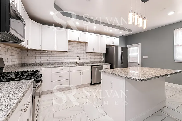 2902 Chelsea Ter — Photo 5