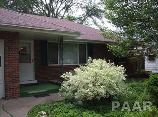 2232 N Elmwood Ave, Peoria, IL