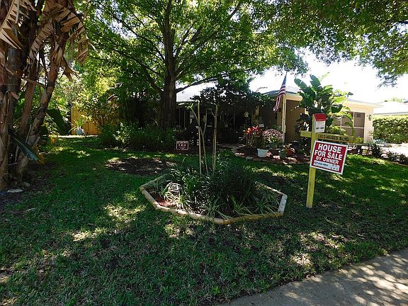 2nd image of 1303 Meres Blvd
