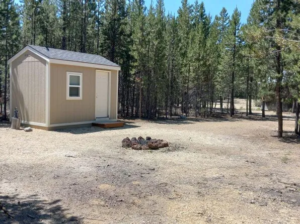 13 Chinquapin Dr, Crescent, OR 97733