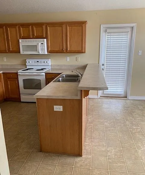 5349 Cimaron Ct — Photo 4