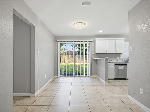 5th image of 1733 Kern Dr