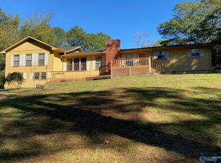 3715 Fall Bluff Dr SW, Decatur, AL 35603