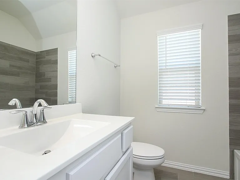 15230 Kickapoo Cavern Dr — Photo 30