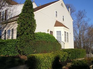 6478 Brick Hearth Ct, Alexandria, VA 22306
