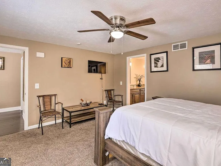6207 Moss Dr — Photo 35
