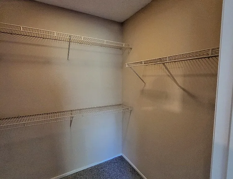 9404 Hershey Ln — Photo 14