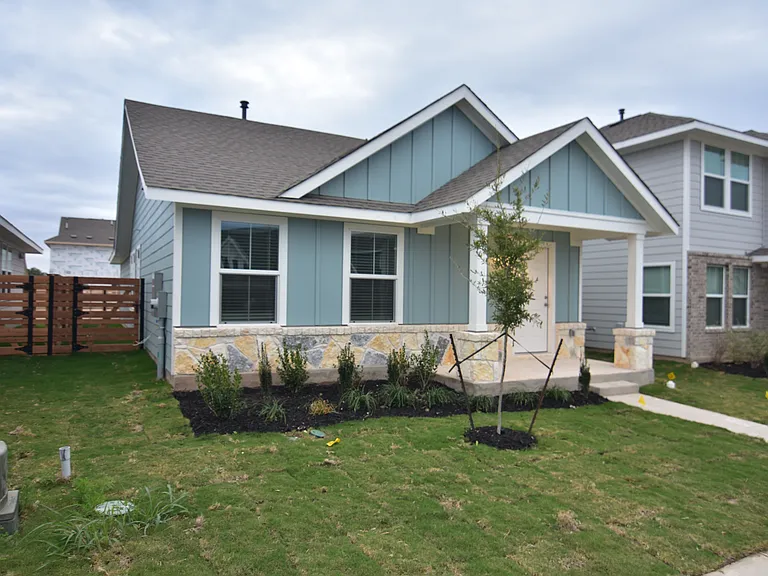 409 Keefer Ln — Photo 5