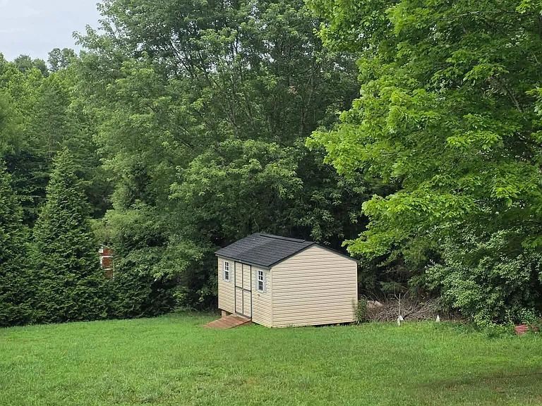 185 Angie Pl — Photo 21