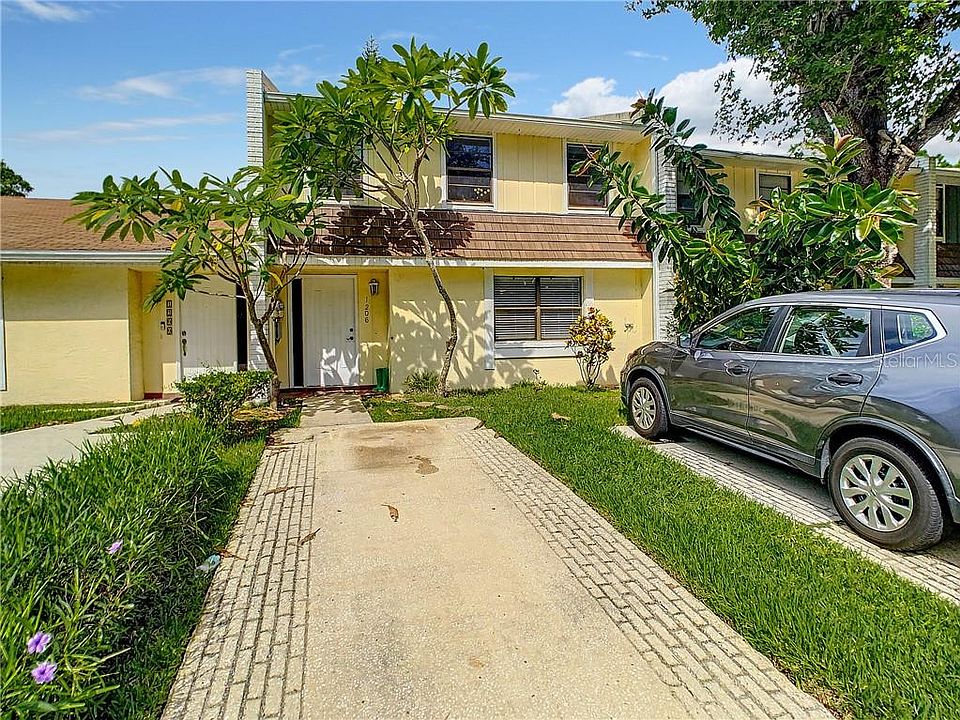 1st image of 1206 Abbey Crescent Ln