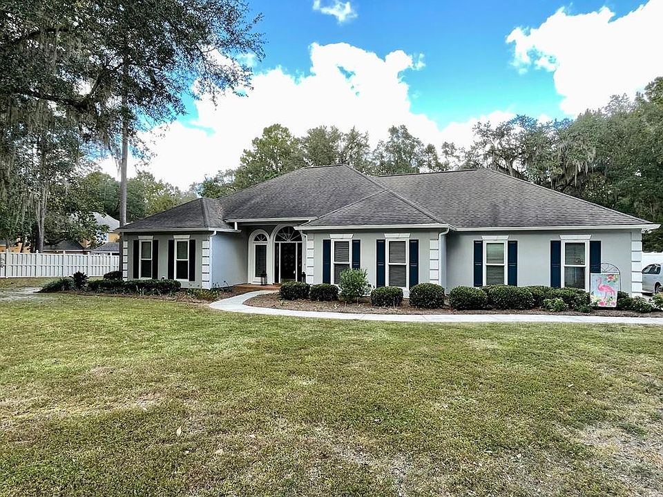 1st image of 4711 Woodland Point