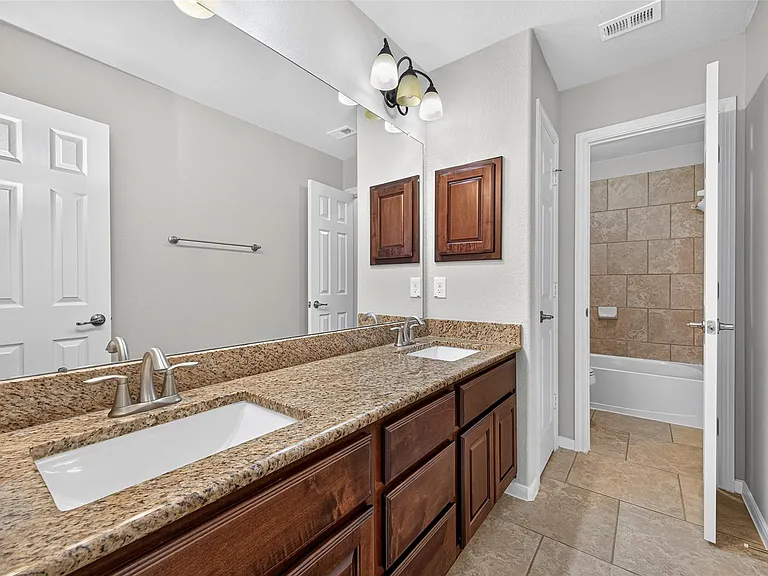 50 Vershire Cir — Photo 28