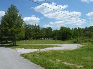 207 Bluegrass Rd, East Bernstadt, KY 40729