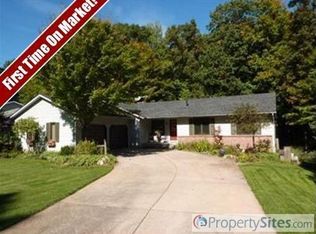 7849 Creekwood Dr SE, Alto, MI 49302