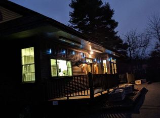 237 E Main St, Searsport, ME 04974