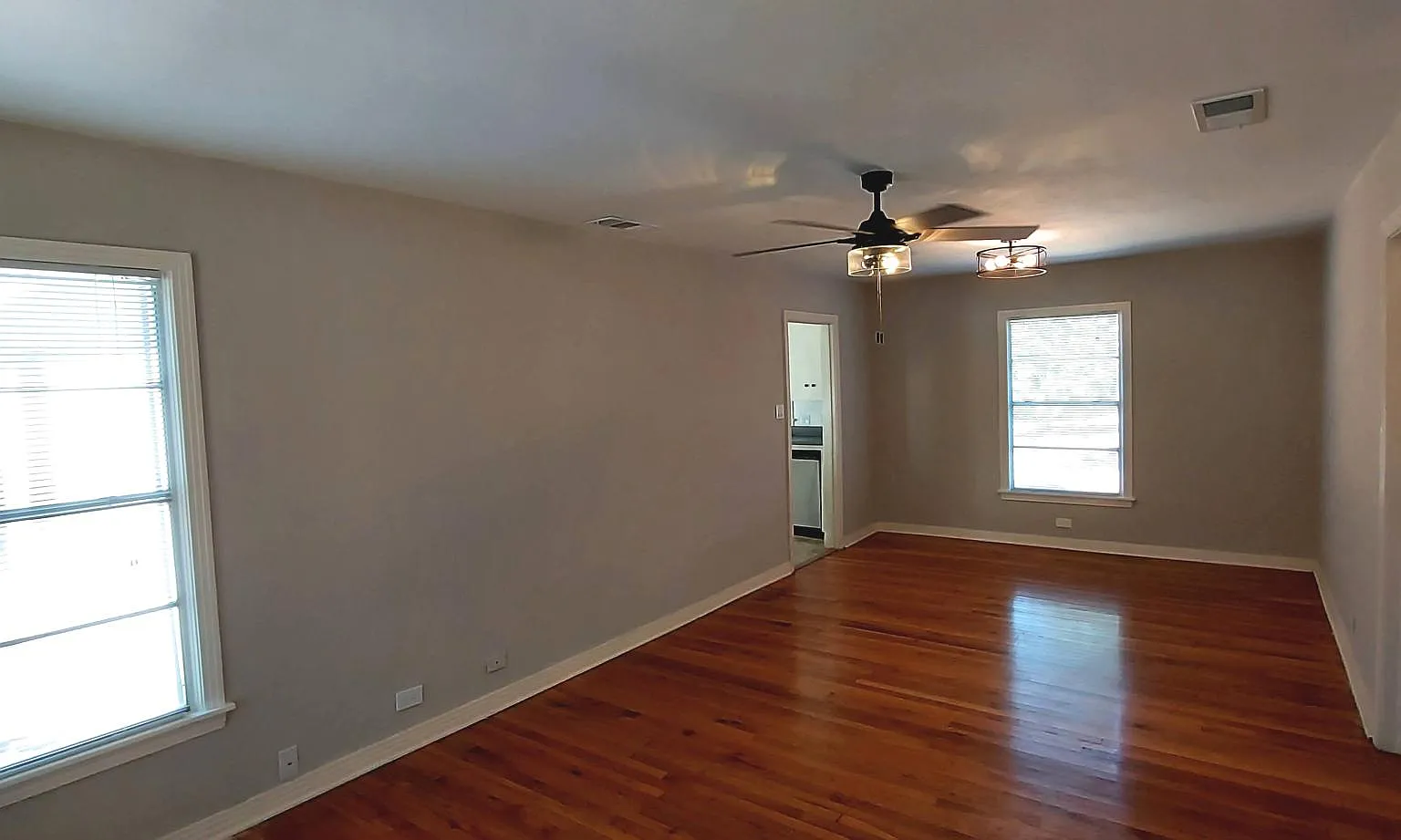 3 bed, 1494 sqft, $2,250 — Photo 3