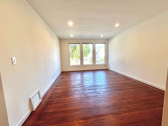 3rd image of 1739 Lake St APT 1