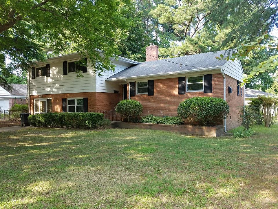 1st image of 200 Tyler Brooks Dr