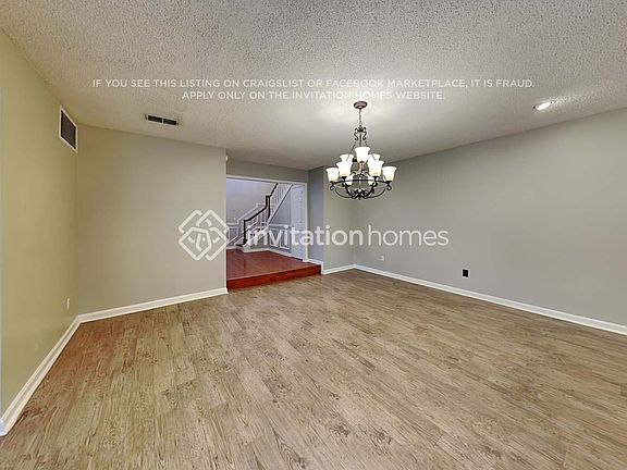5th image of 11637 Lois Cross Ct