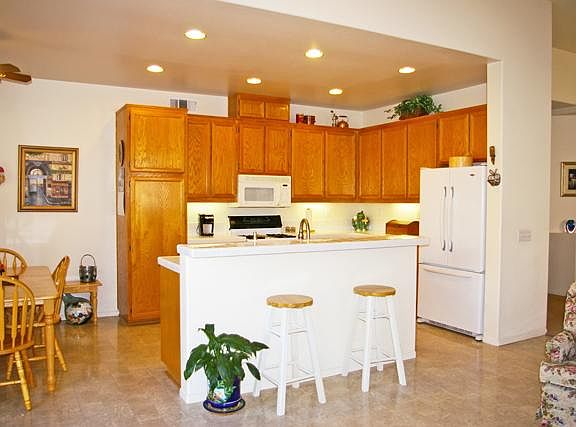 4th image of 24002 Chatenay Ln